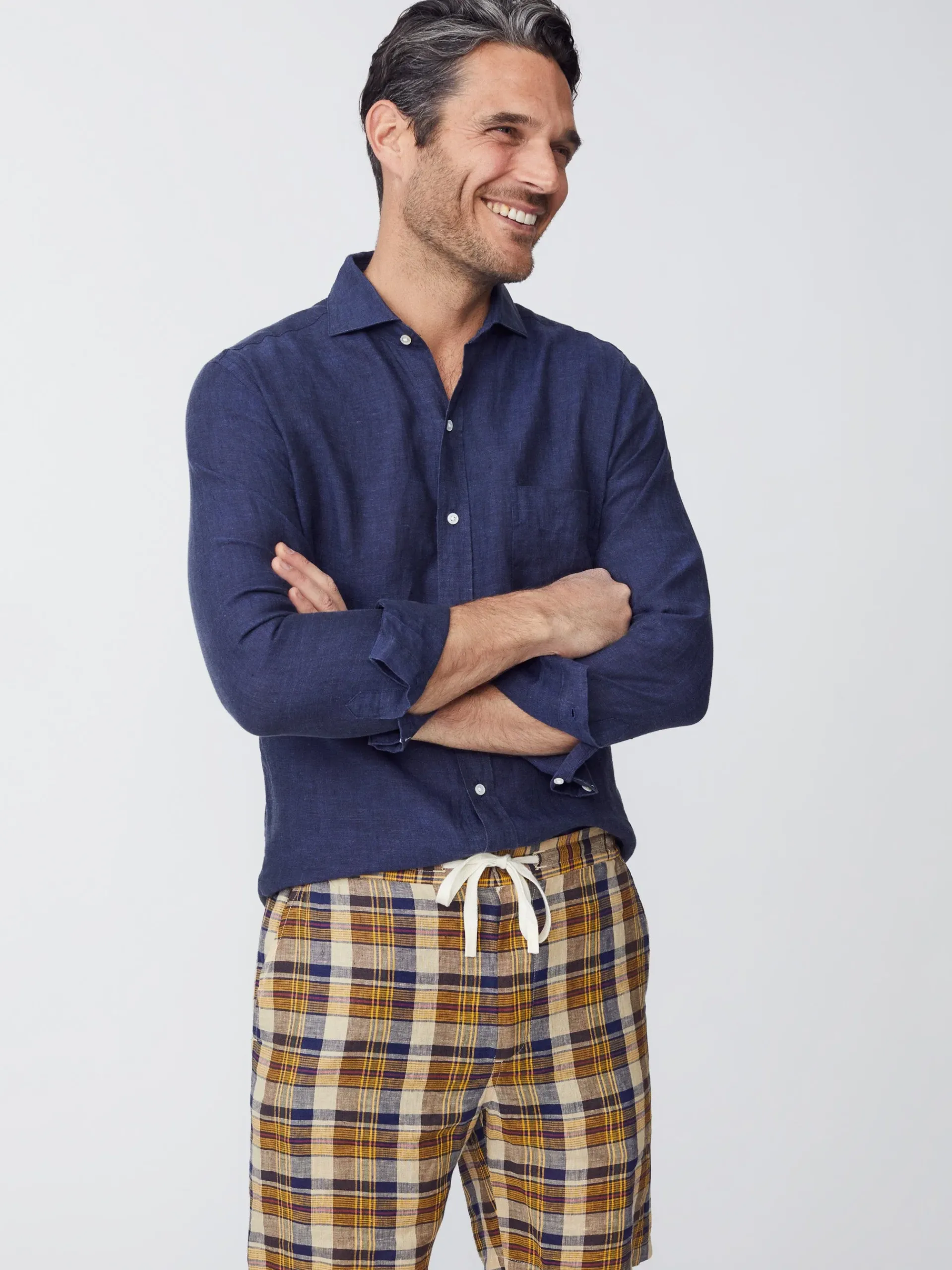 J.McLaughlin Griffin 7" Linen Shorts In Plaid- Shorts