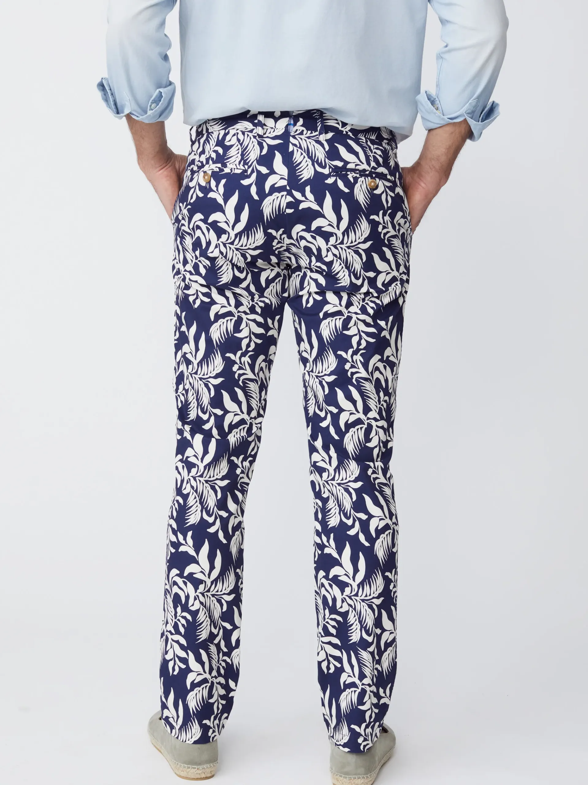 J.McLaughlin Lukas Pants In Jardin Leaf- Pants
