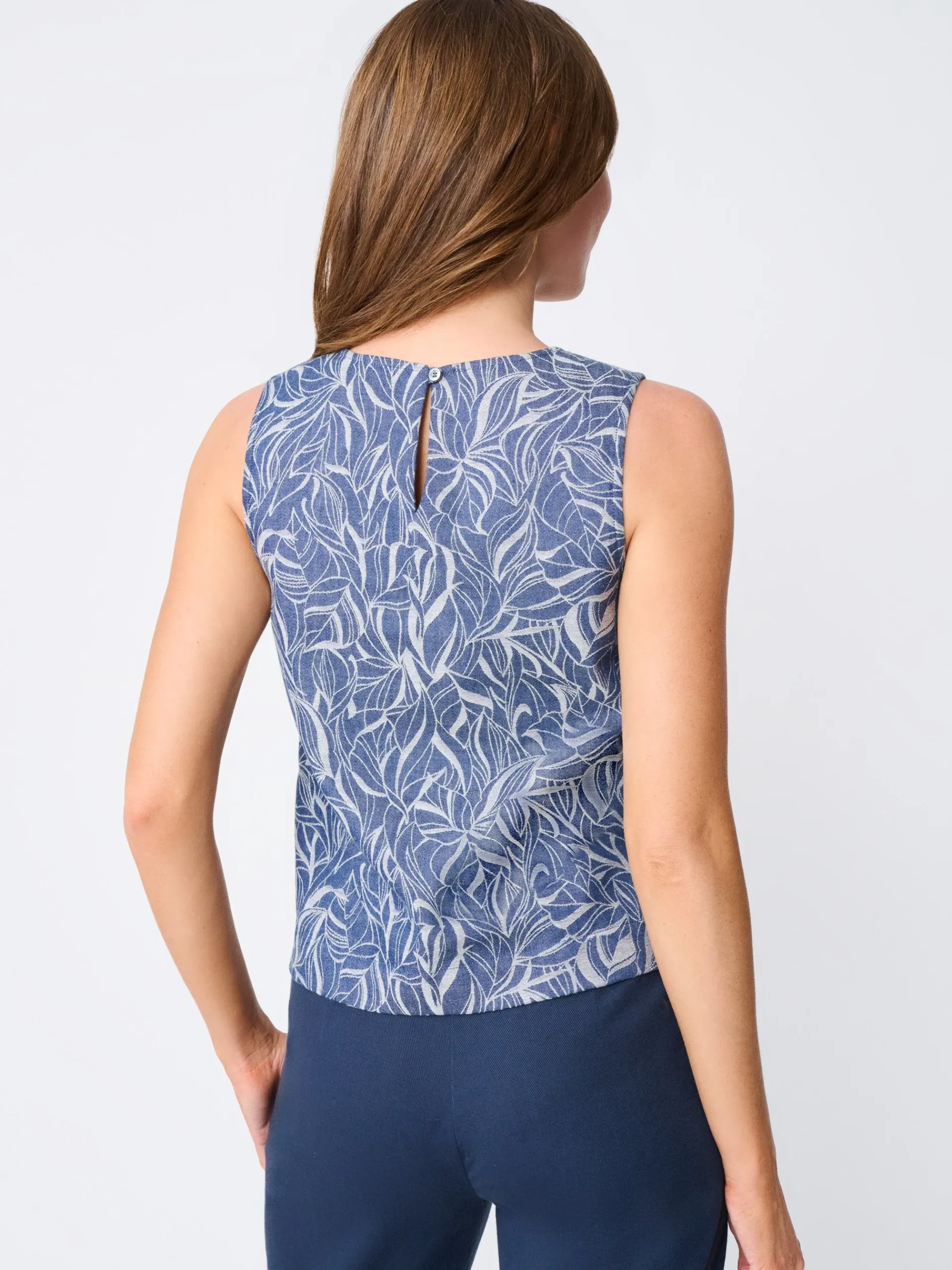 J.McLaughlin Sylvie Sleeveless Top In Leaf Lover Jacquard-Women Tops|Suits & Sets